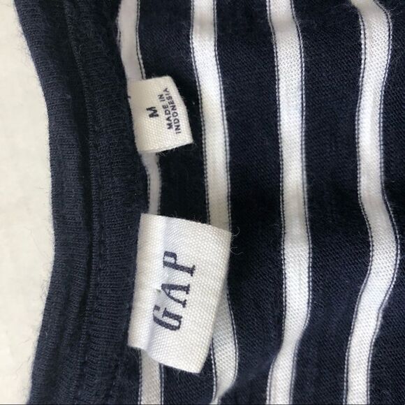 Gap size medium navy/white striped tshirt dress - Picture 6 of 9